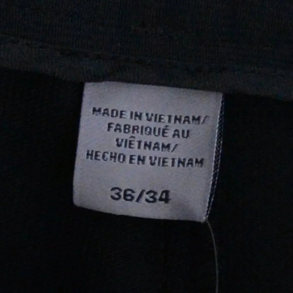 Stay Cool and Confident on the Green: NWT Izod XFG Golf Pants (38x34) - Picture 11 of 13